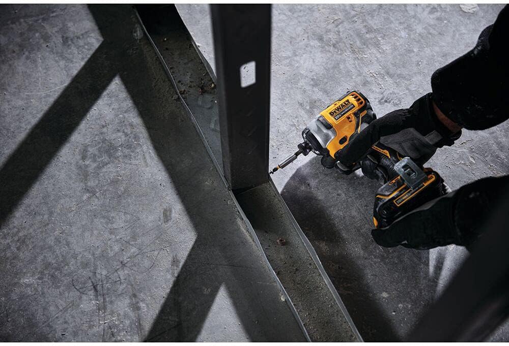 Compact Cordless Impact Driver Q81336