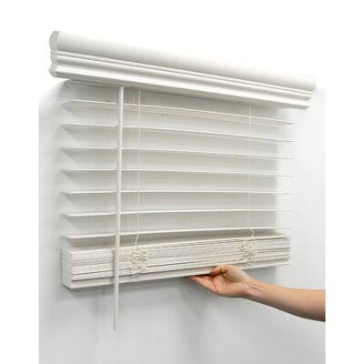White Horizontal Venetian Blind L4049