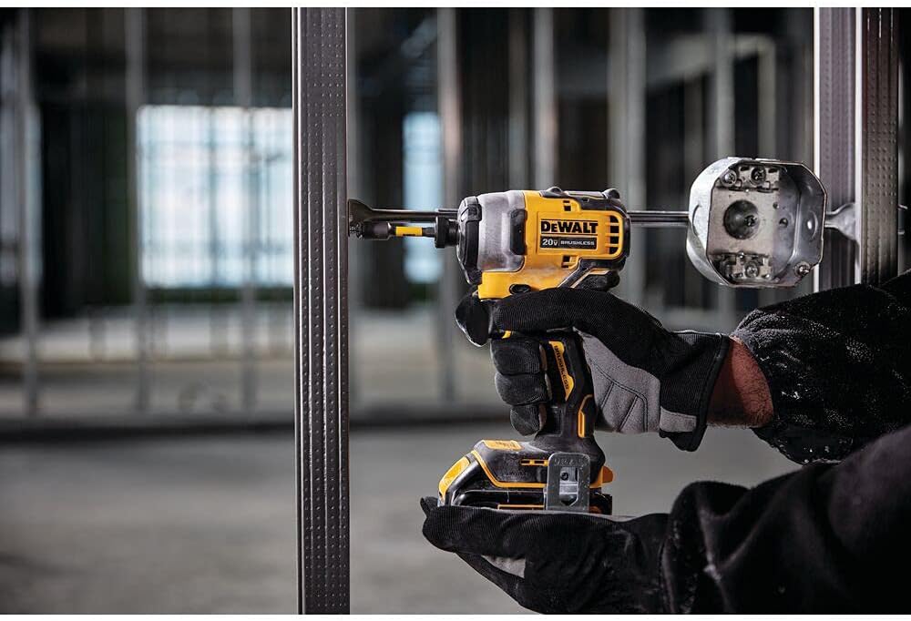 Compact Cordless Impact Driver Q81336