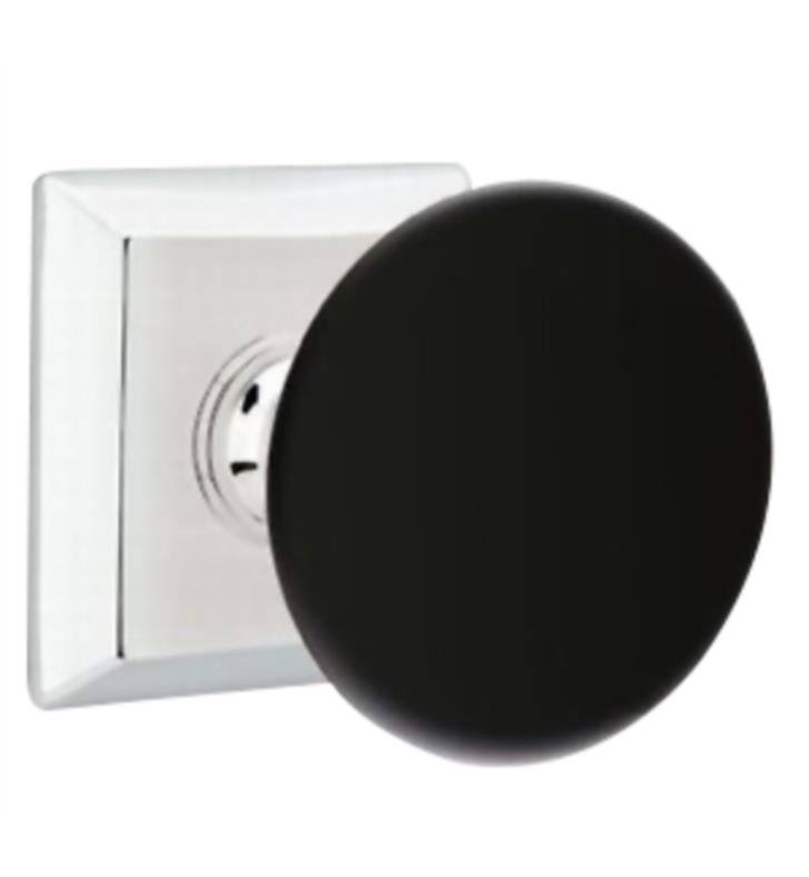 Passage Knob with Flat Black Finish O31460